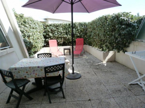 Studio avec terrasse et vrai lit relevable